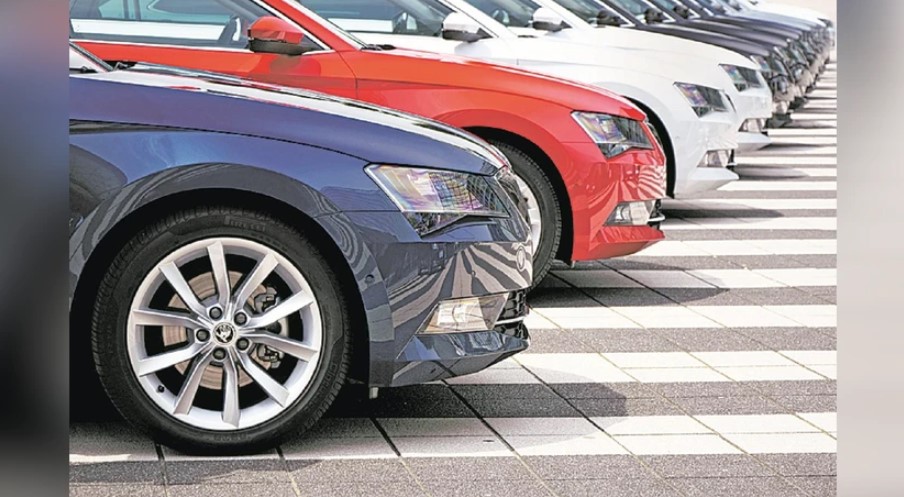 PV sales decline 7% in August as buyers await GST rate cut decision