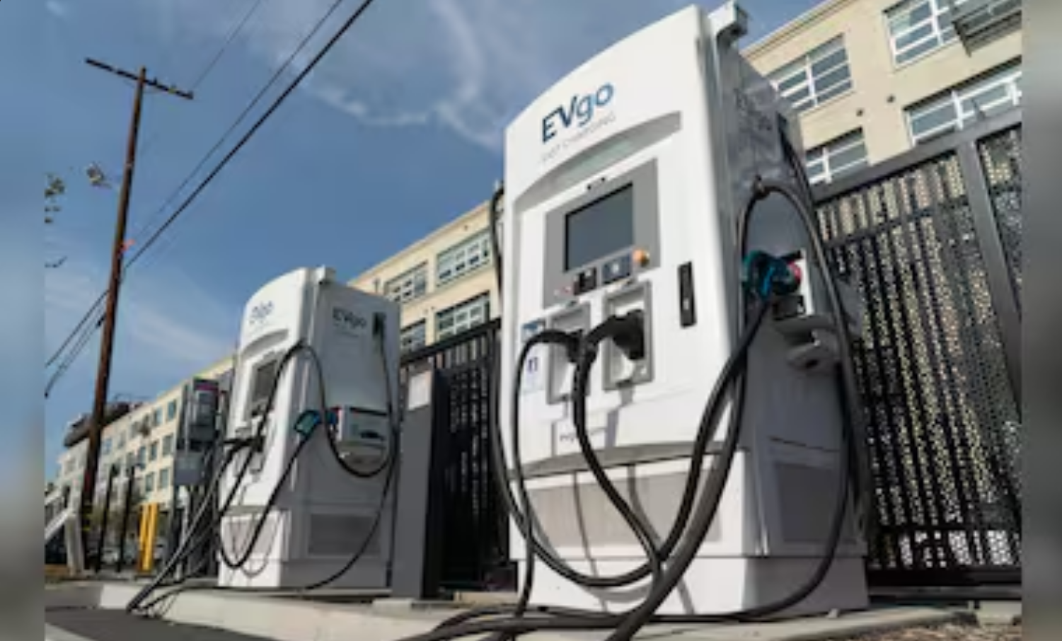 EV players seek GST cut on batteries, charging services to boost adoption