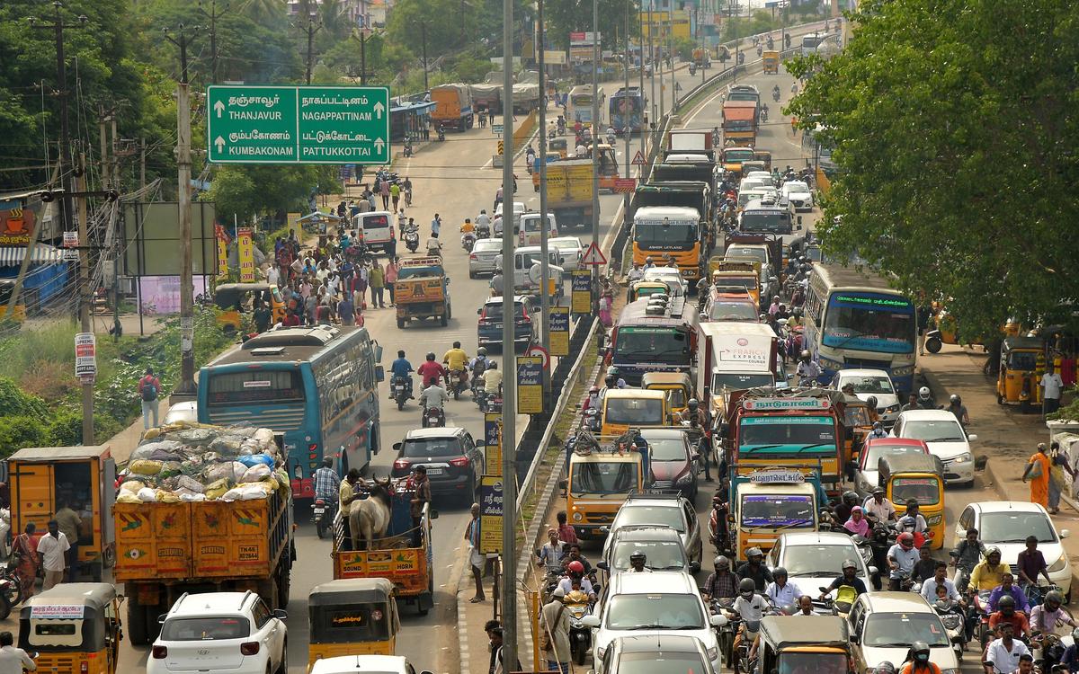 Commercial Taxes Department officials in Coimbatore assure support to micro industries
