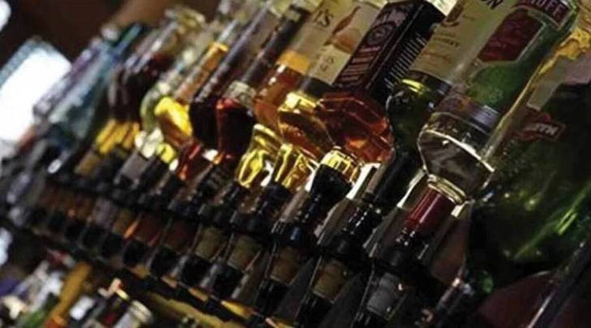 Maharashtra cuts excise duty on imported liquor by 50 per cent