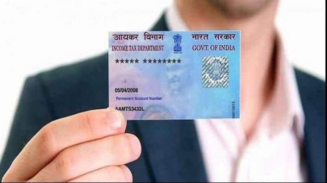 PAN is mandatory to deposit Rs 2000 notes above this amount in bank account