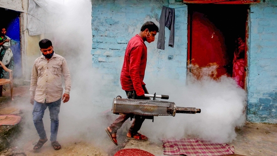 Agra sanitation worker earning Rs.15,000 gets whopping Rs.34 crore income tax notice: Report