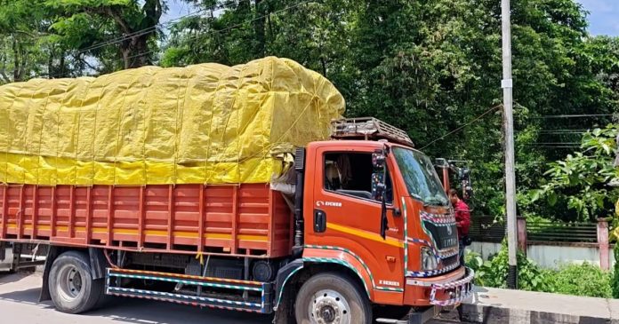 Assam Police Seize Two Tobacco Trucks in Bongaigaon Over Suspected GST Evasion