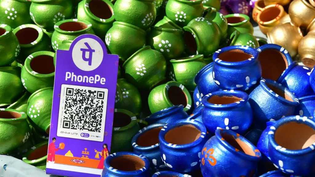 Small vendors ditch UPI over GST notices, plan bandh on July 25