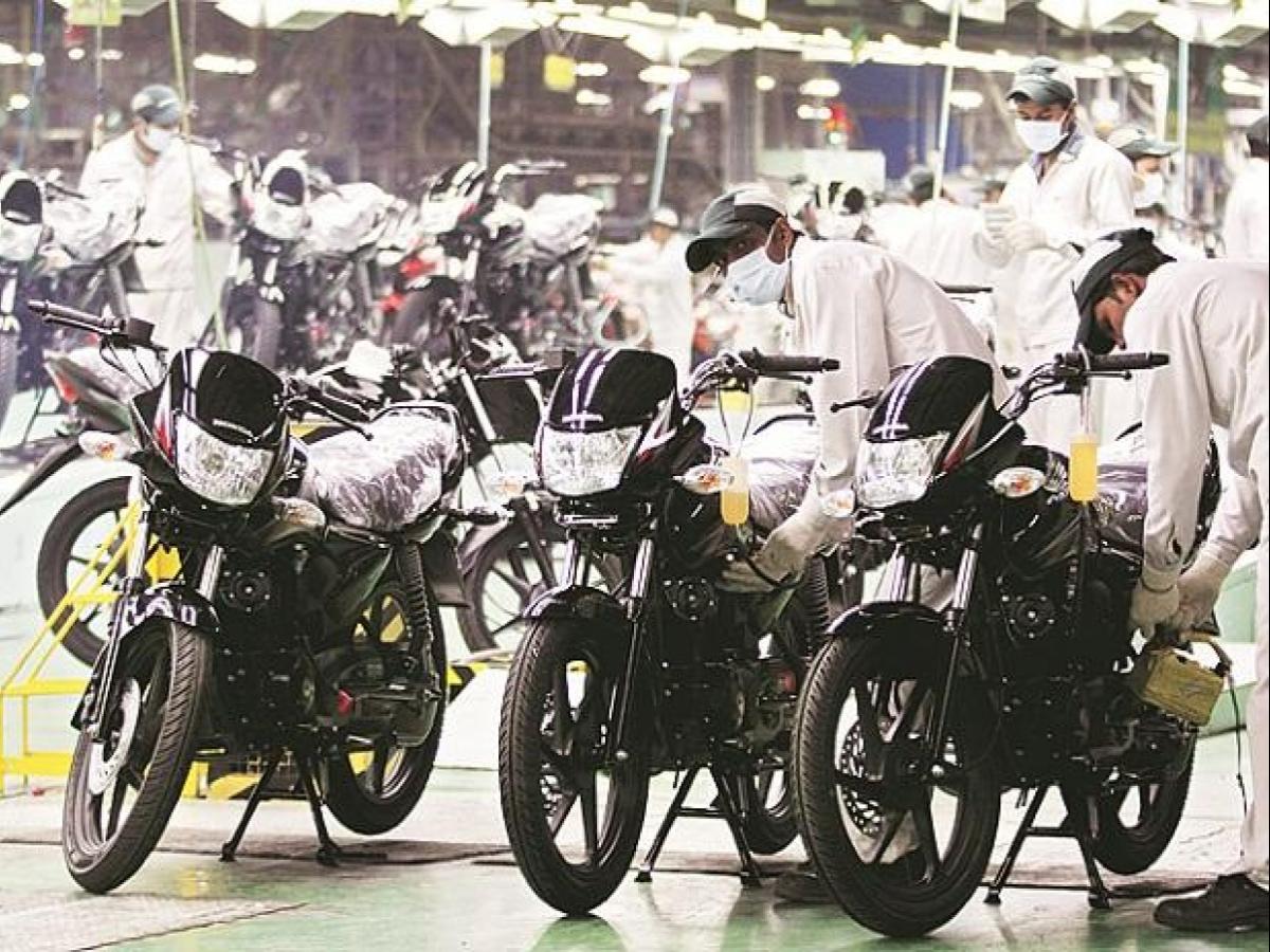 FADA wants 18% GST on two-wheelers, 5% on used vehicles in Union Budget