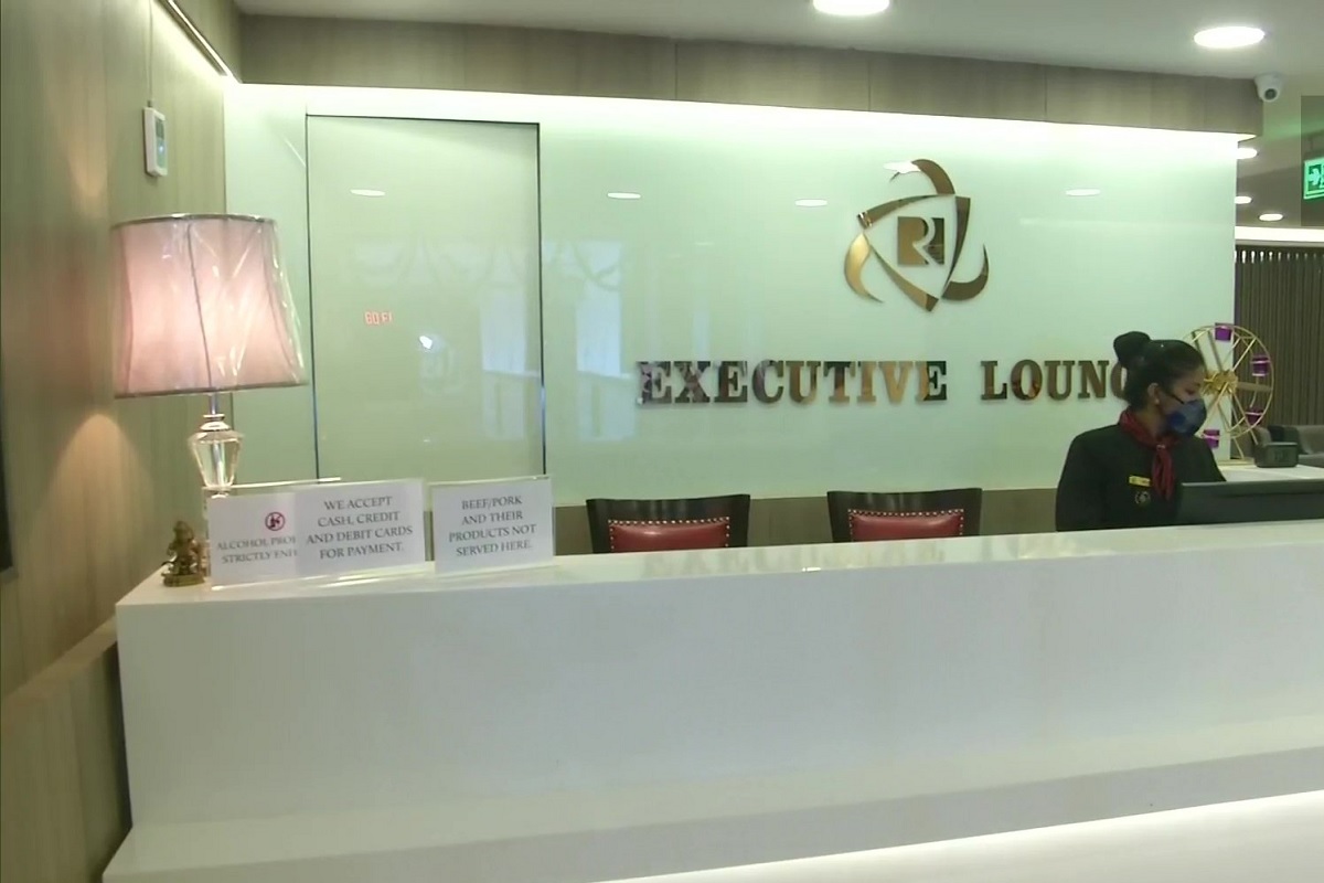 No separate charge or GST on using washrooms of Executive Lounges at railway stations