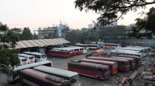 ‘Travellers shifting to offline mode after GST on non-AC bus rides’