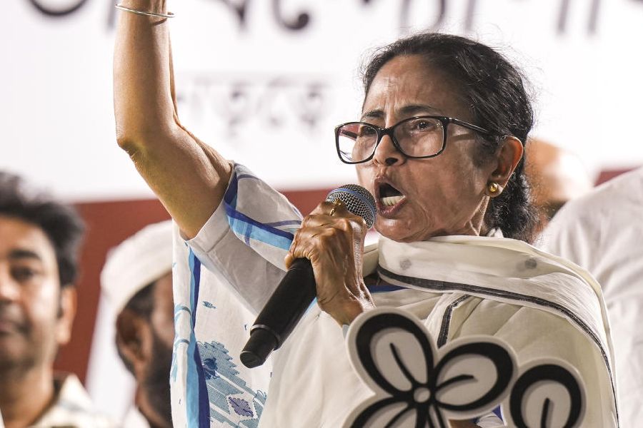 Mamata admits backing GST ‘very big blunder’, accuses Centre of withholding state funds