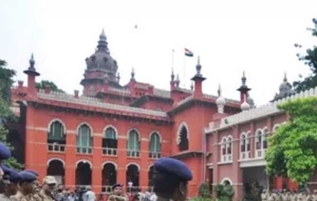 Madras HC seeks Centre's response on PIL to bring petrol, diesel under GST