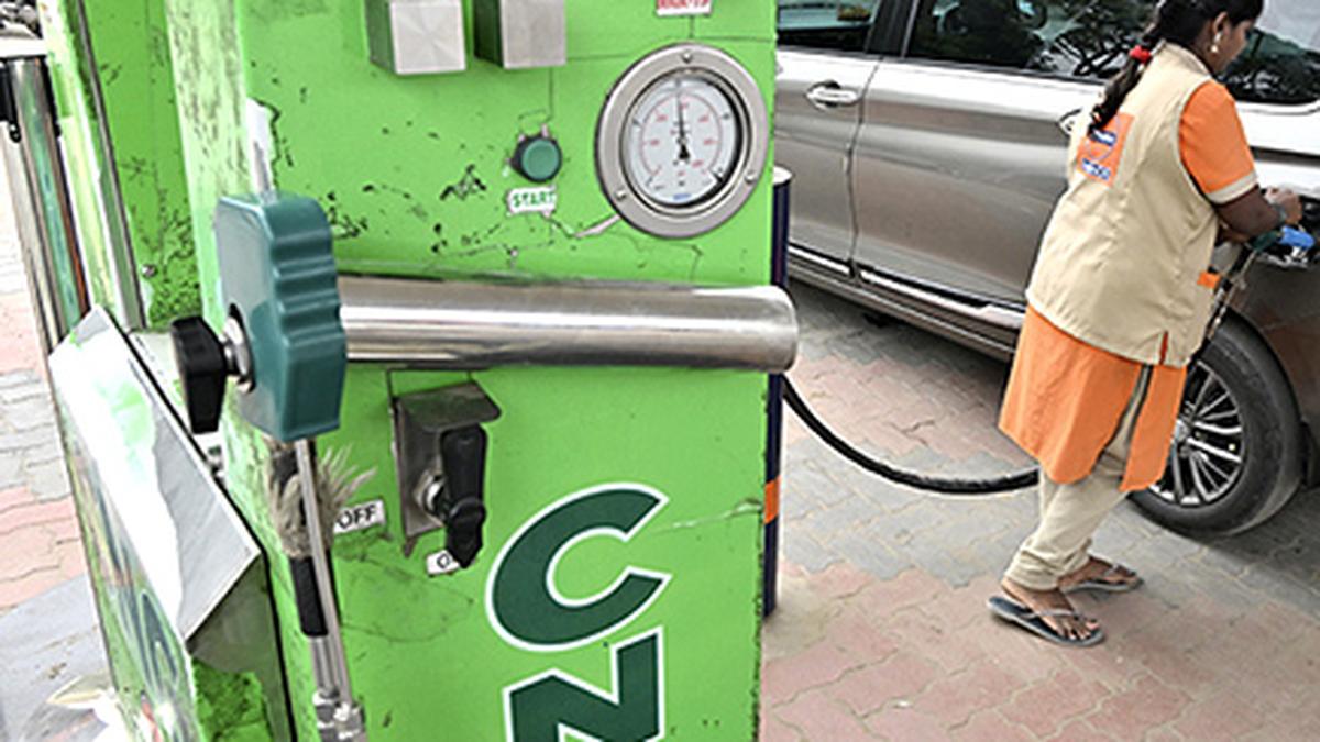 PNGRB wants GST on CNG vehicles to be lowered, no excise on CBG