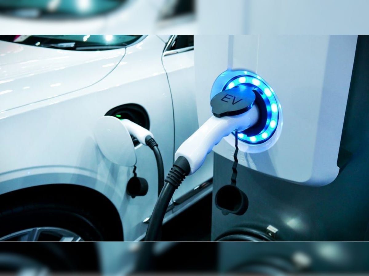 Manufacturers of Electric Vehicles demand uniform 5 % GST on EV spares